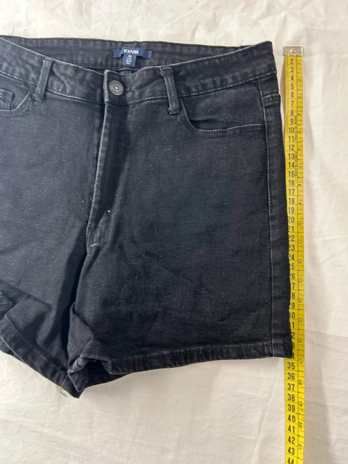 Black high-waisted Kiabi denim shorts – photo 3